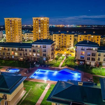 Luxury Apartment With Pool In North Bucharest Cretuleasca Εξωτερικό φωτογραφία