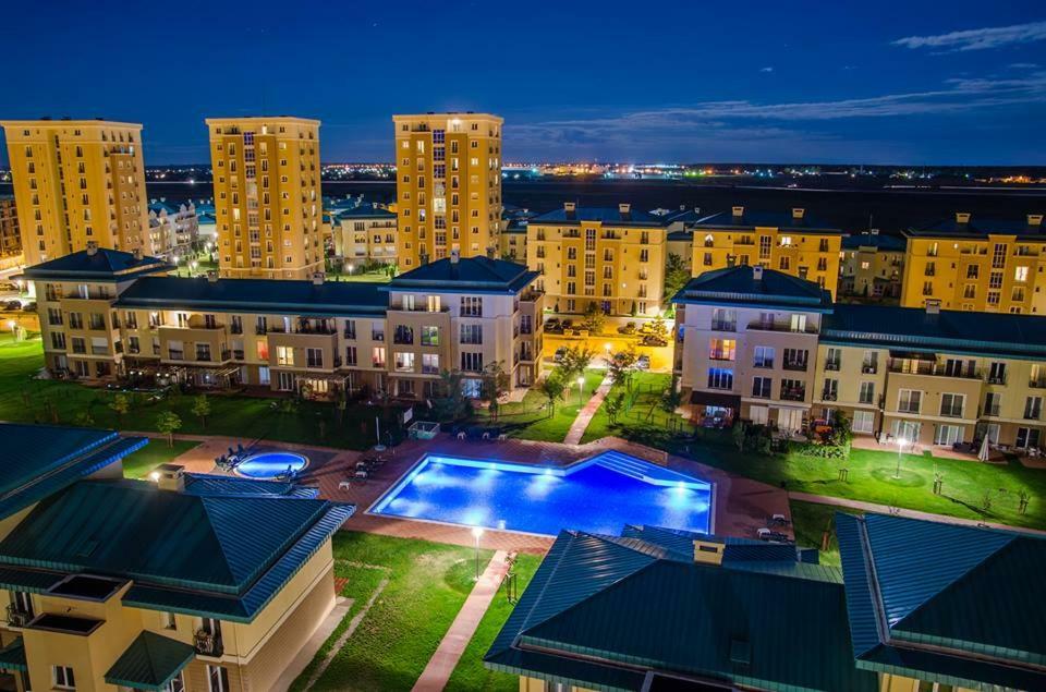 Luxury Apartment With Pool In North Bucharest Cretuleasca Εξωτερικό φωτογραφία