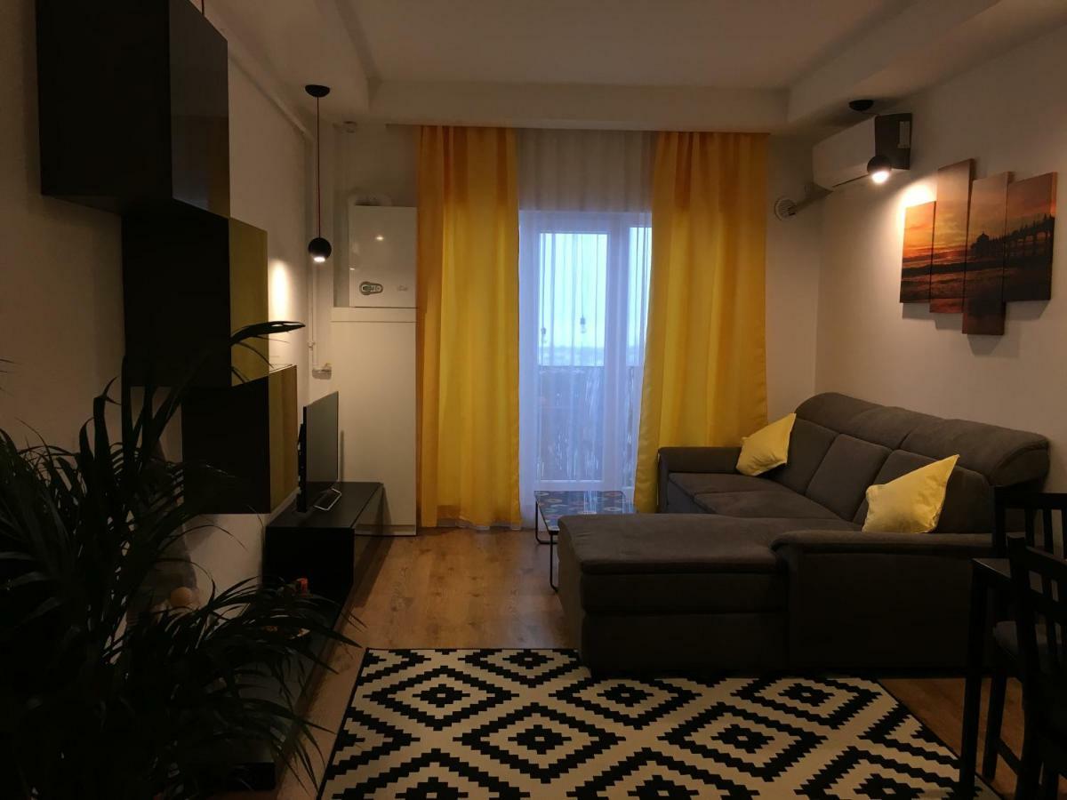 Luxury Apartment With Pool In North Bucharest Cretuleasca Εξωτερικό φωτογραφία